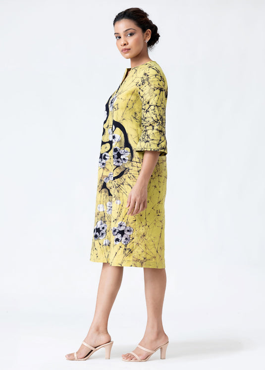 Batik bell sleeved straight dress