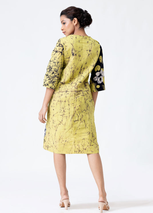 Batik bell sleeved straight dress