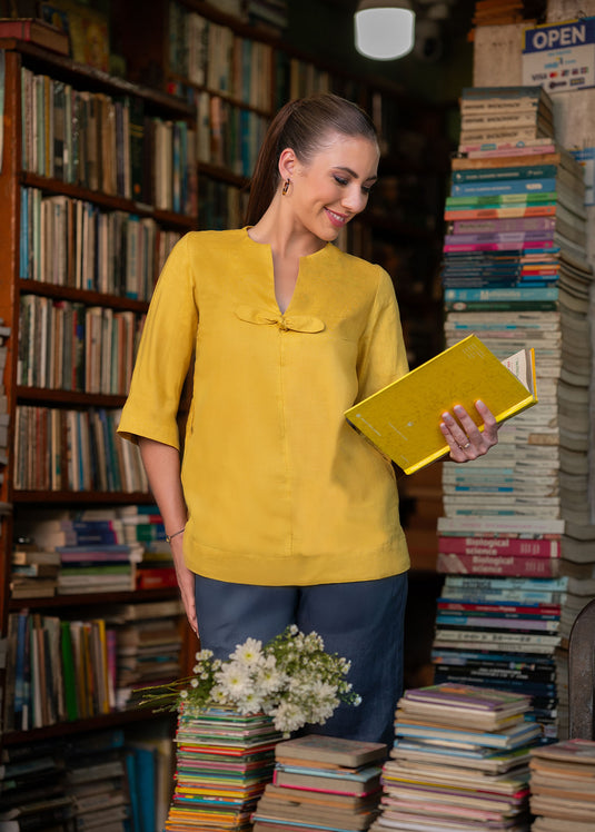 Basic Blouse With Neck Detail