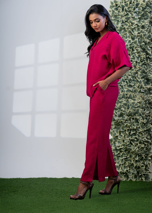 Oversized blouse with collar detail