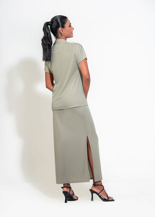 Basic top with collar