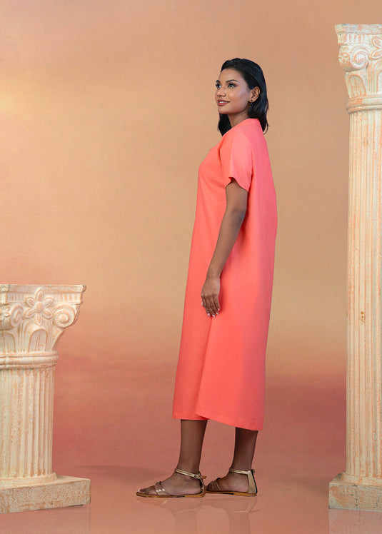 Maxi dress with front pleat