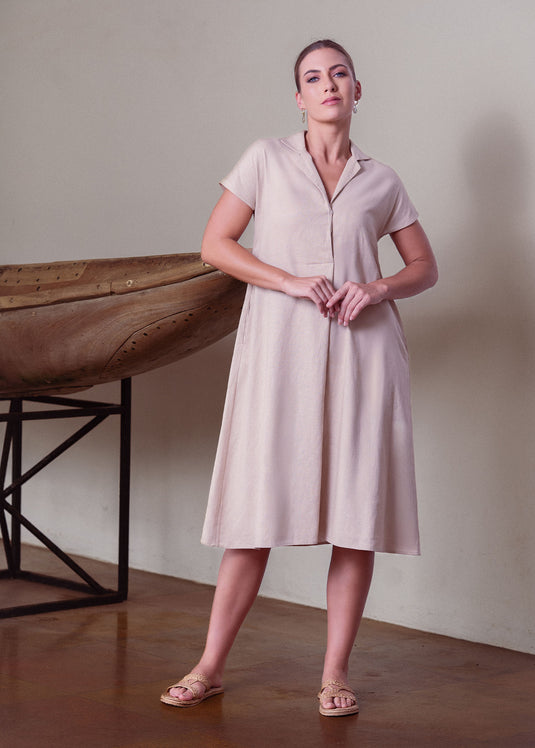 Cuban collar dress with front pleat