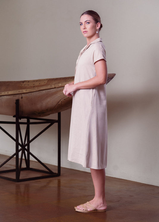 Cuban collar dress with front pleat