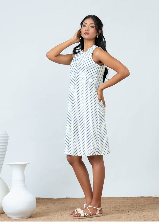 Sleeveless Round Neck Short Dress