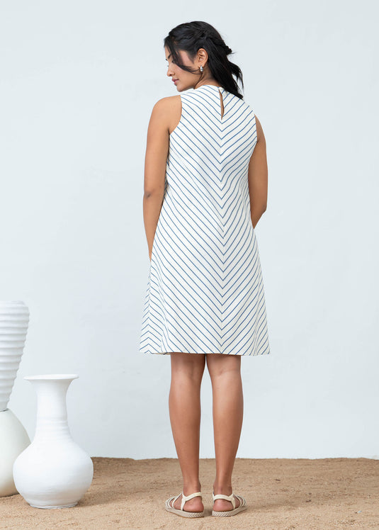 Sleeveless Round Neck Short Dress