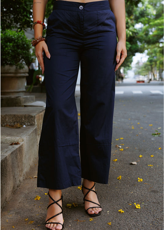 Basic straight leg pant