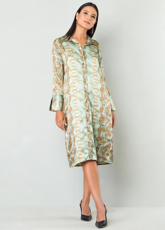 Shirt dress with large cuff
