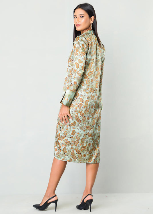 Shirt dress with large cuff