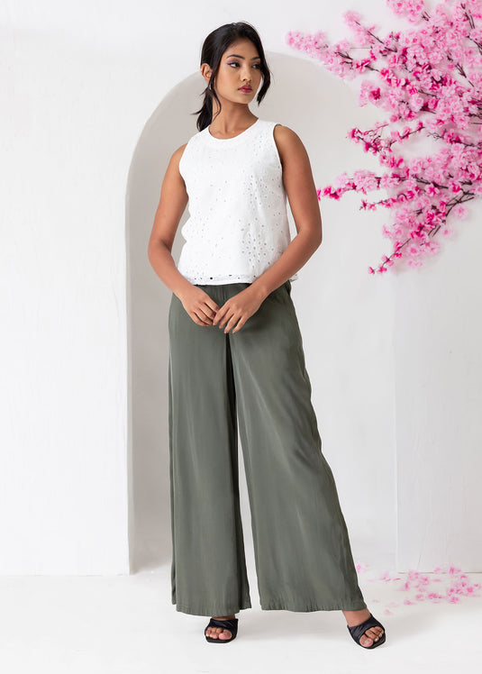 Sleeveless Cutlon Crop Top