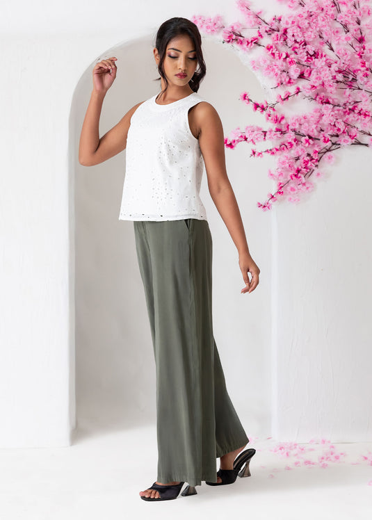 Sleeveless Cutlon Crop Top