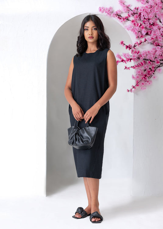 Sleeveless Cocoon Dress
