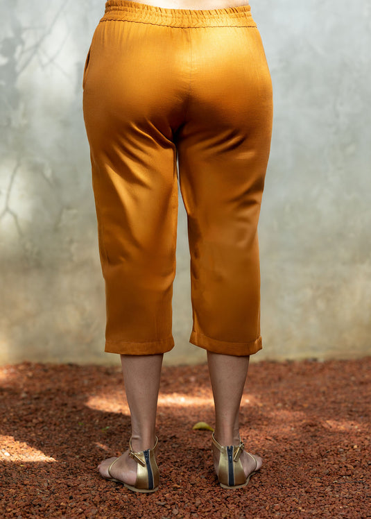 Draw Cord Three Quarter Pant