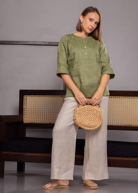 Raglan sleeve linen top with short placket