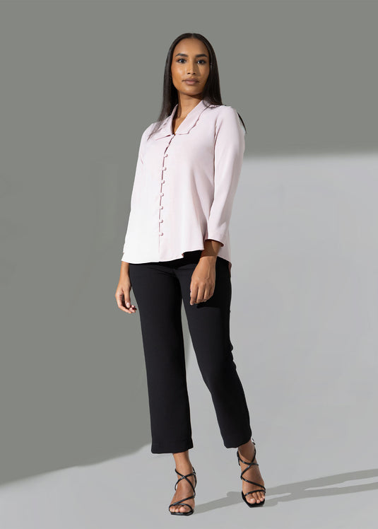 Long sleeve blouse with V neck and collar