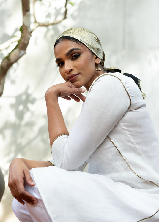 Basic kurtha top with contrast piping detail