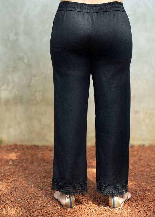 Basic draw cord pant with bottom lace