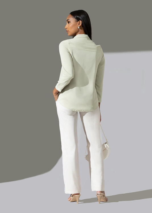 Long sleeve blouse with V neck and collar
