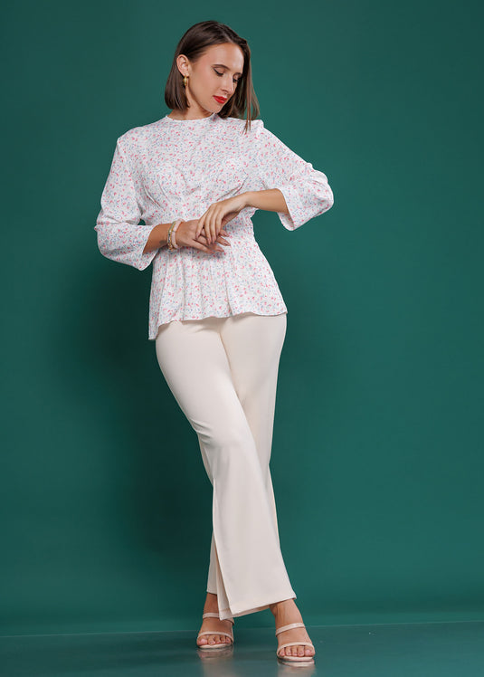 Long sleeve pleat detailed printed top