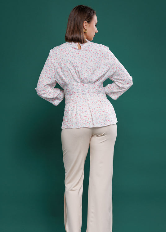 Long sleeve pleat detailed printed top