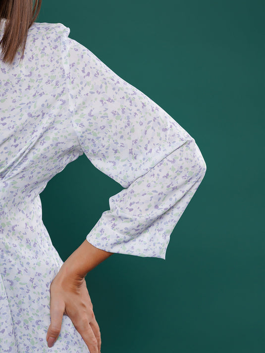 Long sleeve pleat detailed printed top