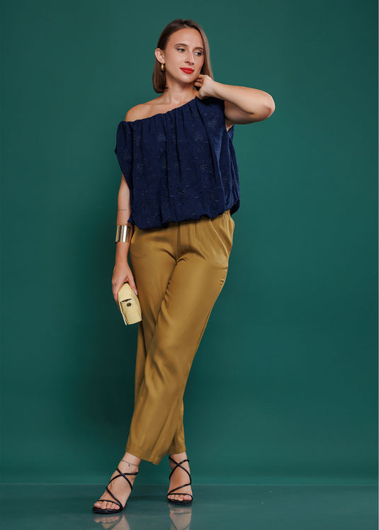 Off shoulder top with bubble hem