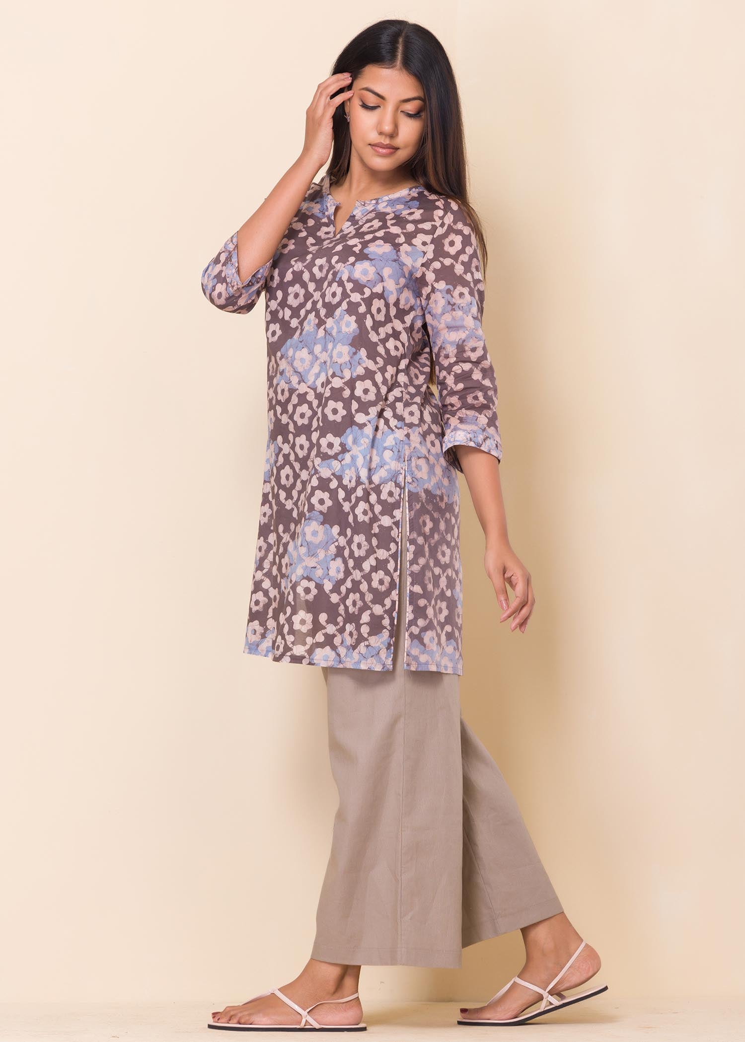 Batik Cloudy Floral Detailed Kurtha Top