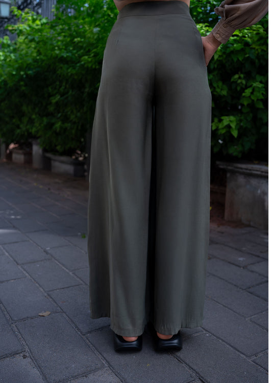 High Waisted Flared Pant