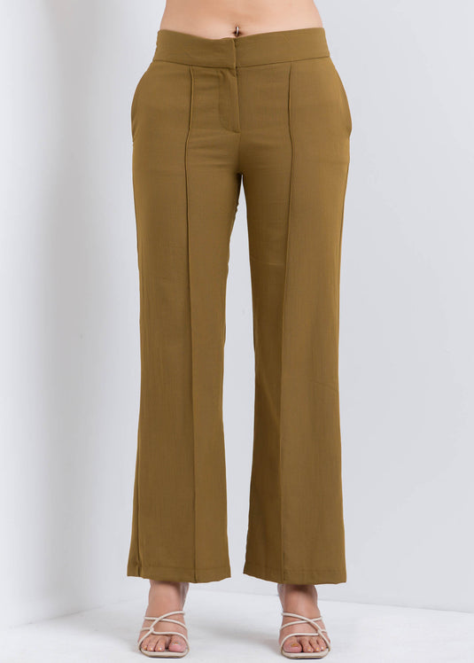 Wide Leg Pant With Pin Tuck Detail