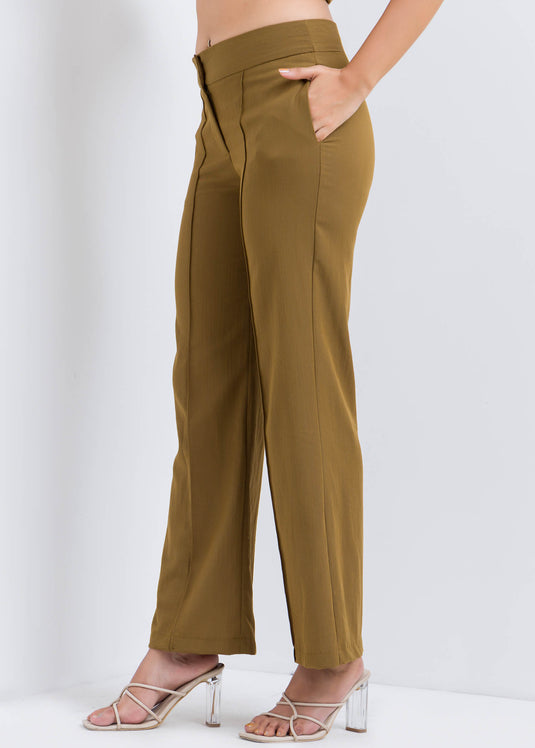 Wide Leg Pant With Pin Tuck Detail