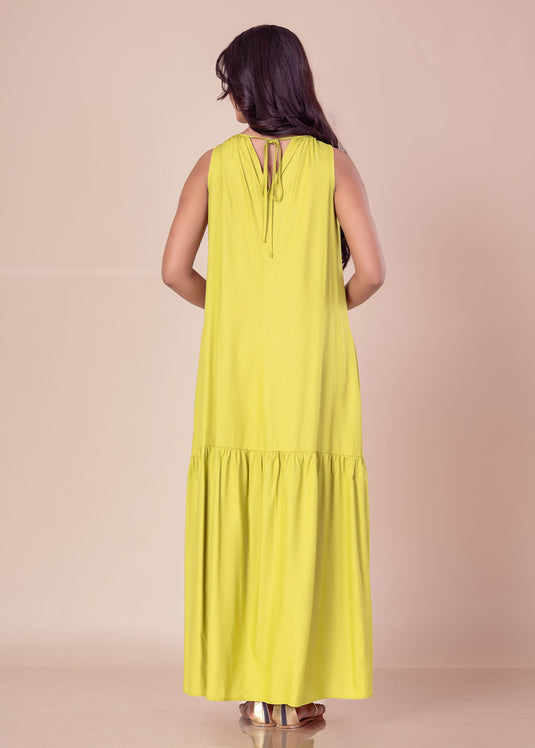 Sleeveless maxi dress with shirring detail