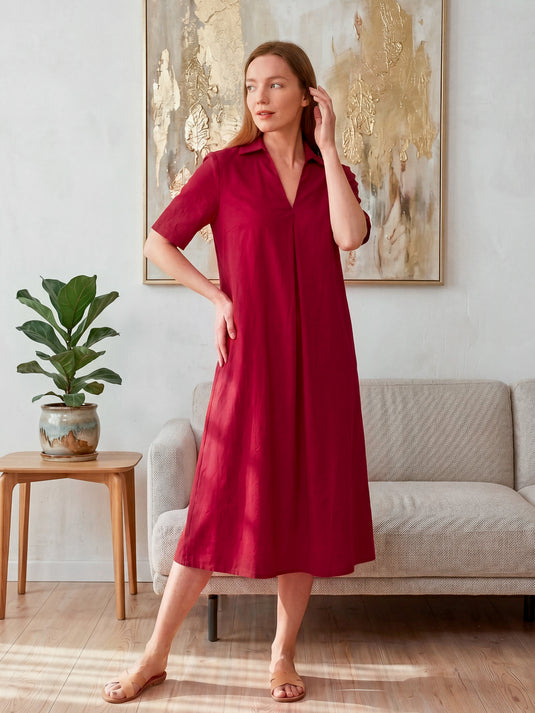 V neck dress with collar and front pleat