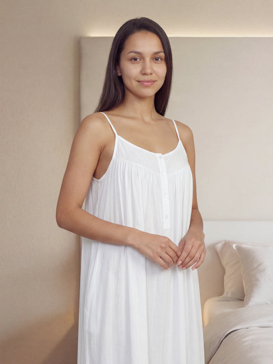 Lace detailed night gown