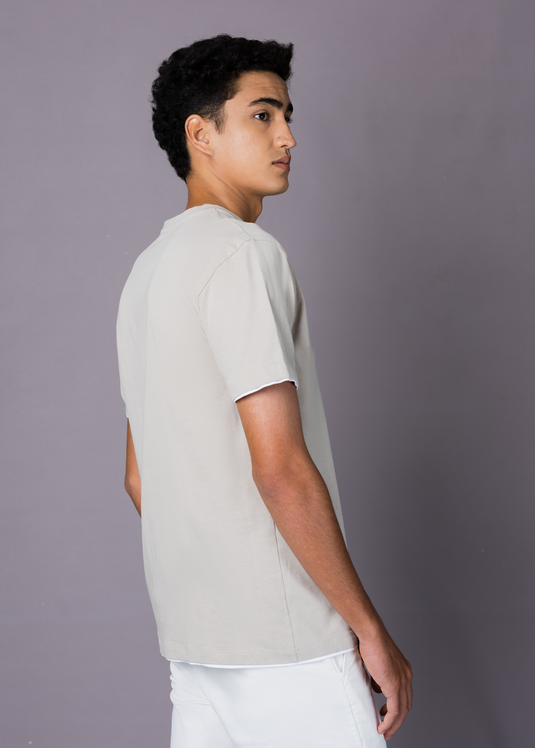 Contrasting detailed S/S T shirt