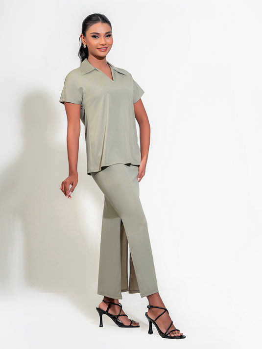 Basic top with collar