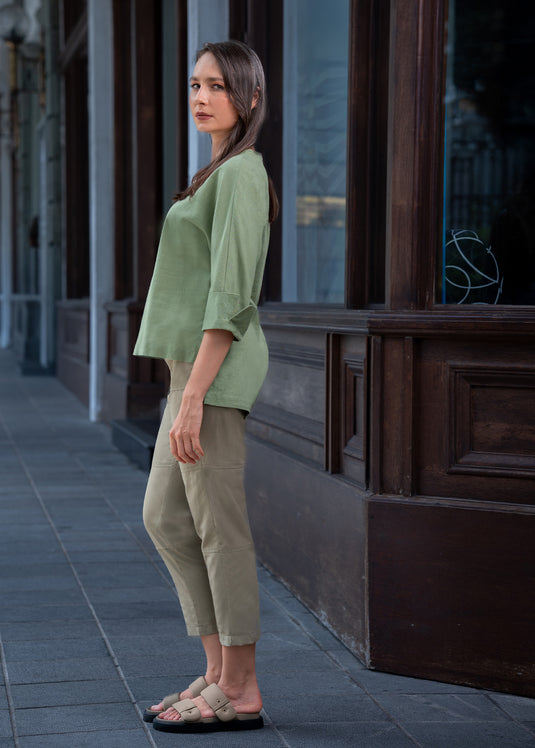 Blouse with big cuff