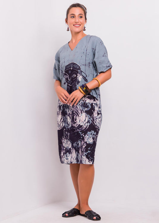 Batik V-Neck Dress Detailed With A Portrait