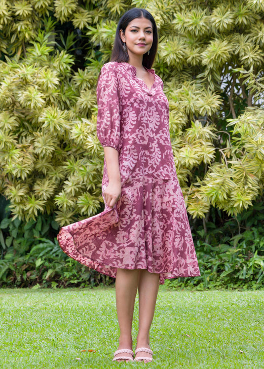 Batik leaves printed batik puff sleeved dress