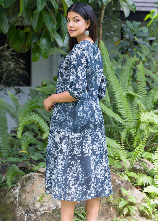 Batik leaves printed batik puff sleeved dress