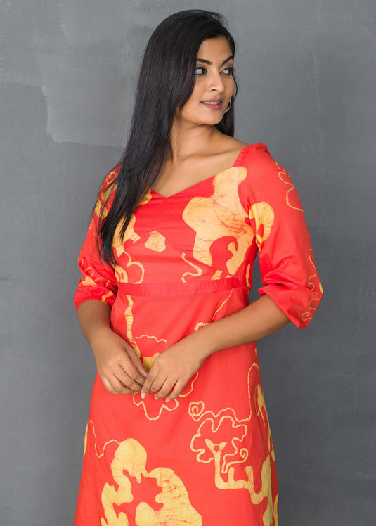 floral detailed arrow neck batik dress