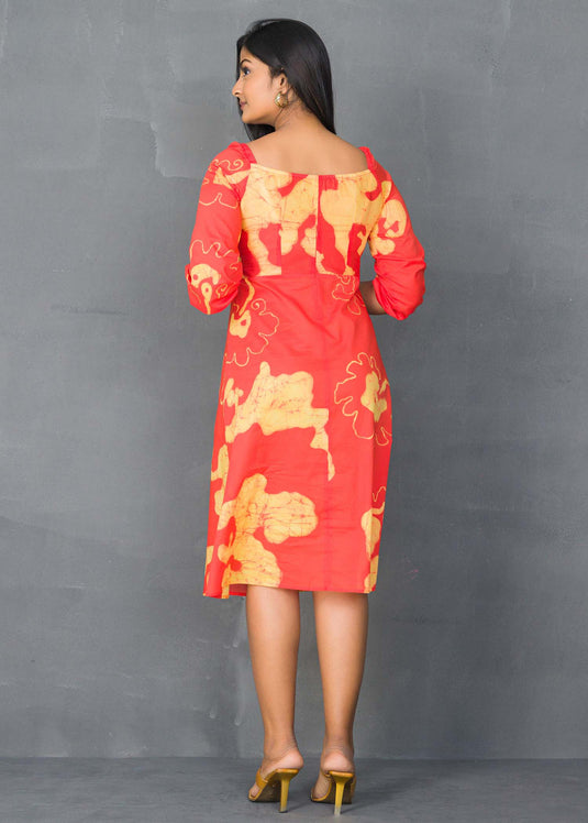 floral detailed arrow neck batik dress