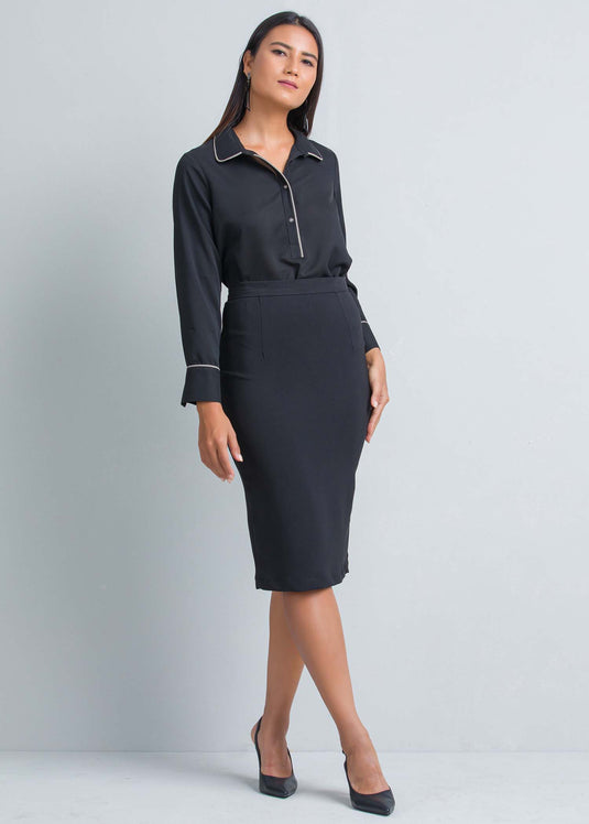 Long sleeve blouse with contrast piping