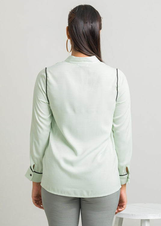 Contrast piping detail blouse