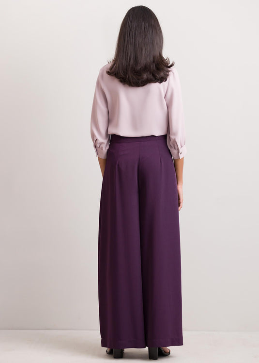 Collar detailed blouse