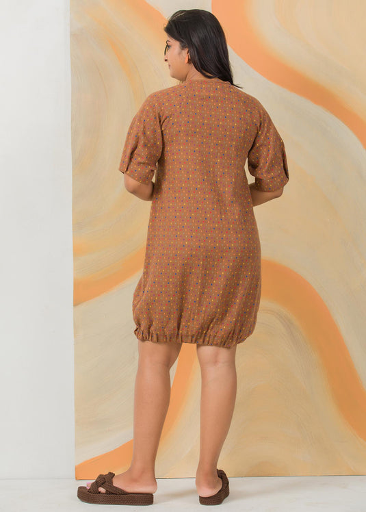 Balloon sleeve dress with hem detail