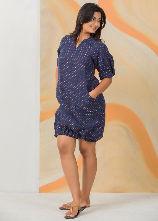 Balloon sleeve dress with hem detail