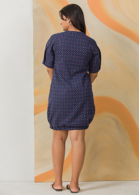 Balloon sleeve dress with hem detail