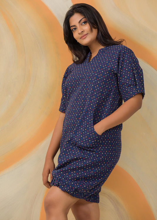 Balloon sleeve dress with hem detail
