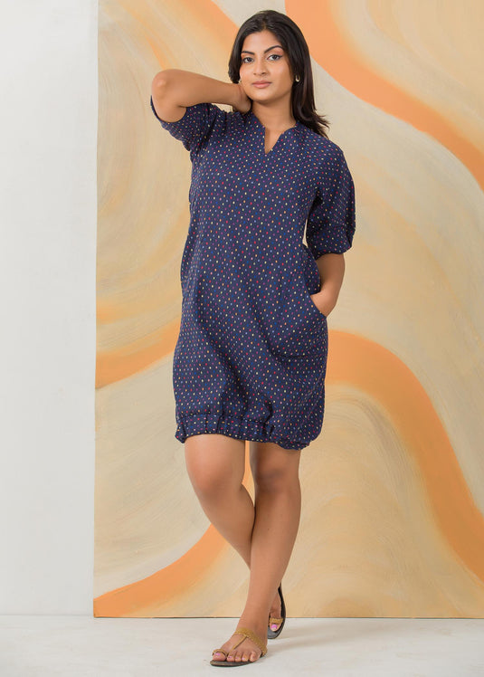 Balloon sleeve dress with hem detail