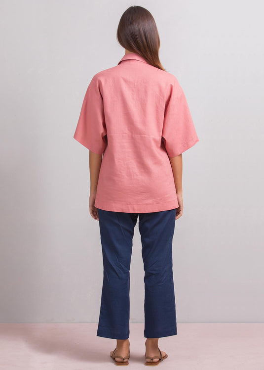 Boxy blouse with collar